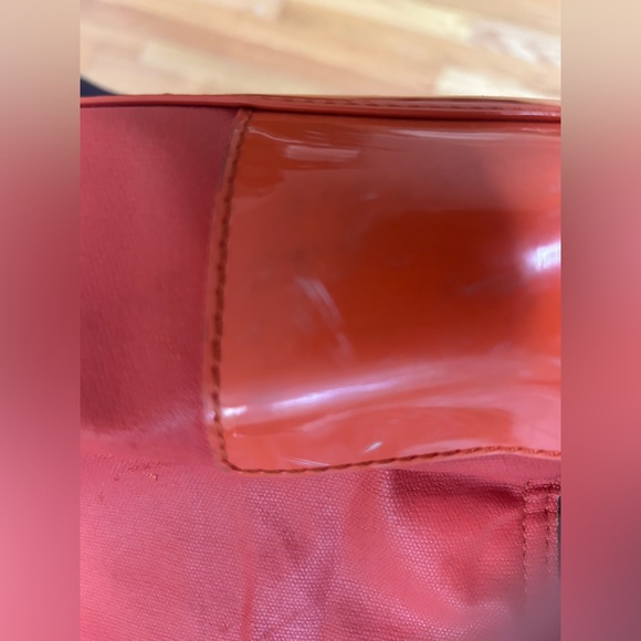 Tory Burch patent large tote - Picture 3 of 5